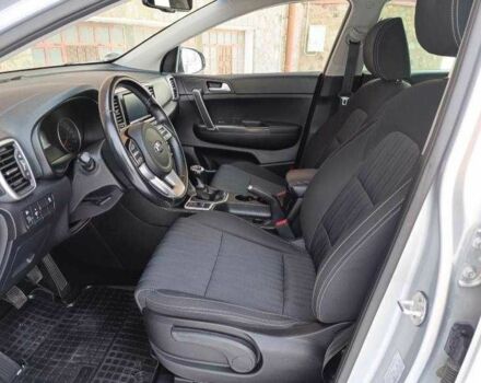 Белый Киа Sportage, объемом двигателя 2 л и пробегом 102 тыс. км за 10200 $, фото 17 на Automoto.ua