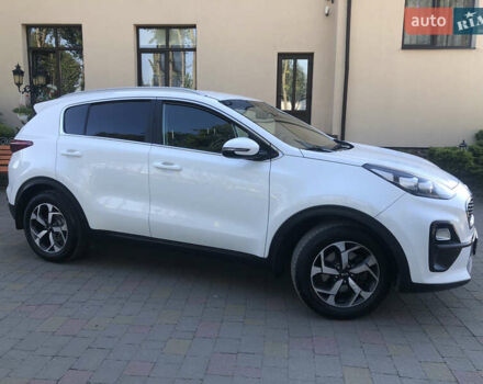 Белый Киа Sportage, объемом двигателя 1.6 л и пробегом 191 тыс. км за 16700 $, фото 5 на Automoto.ua
