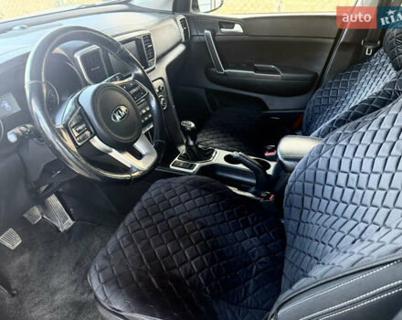 Белый Киа Sportage, объемом двигателя 1.59 л и пробегом 142 тыс. км за 15000 $, фото 6 на Automoto.ua