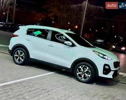 Білий Кіа Sportage, об'ємом двигуна 1.6 л та пробігом 72 тис. км за 18900 $, фото 39 на Automoto.ua