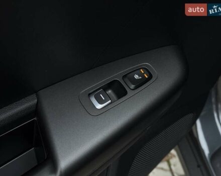 Білий Кіа Sportage, об'ємом двигуна 1.6 л та пробігом 72 тис. км за 18900 $, фото 16 на Automoto.ua