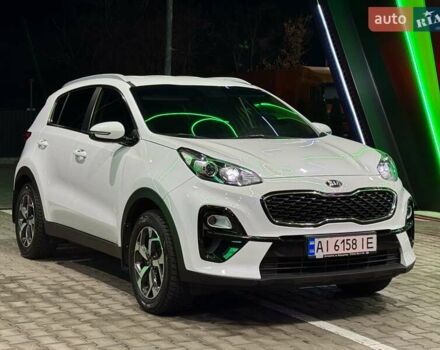 Білий Кіа Sportage, об'ємом двигуна 1.6 л та пробігом 72 тис. км за 18900 $, фото 24 на Automoto.ua