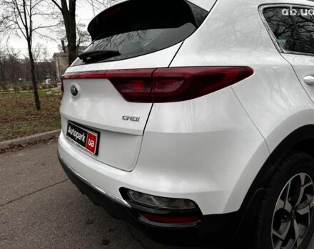 Білий Кіа Sportage, об'ємом двигуна 1.6 л та пробігом 61 тис. км за 19990 $, фото 11 на Automoto.ua