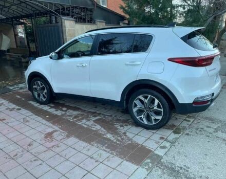 Білий Кіа Sportage, об'ємом двигуна 2 л та пробігом 69 тис. км за 16800 $, фото 2 на Automoto.ua