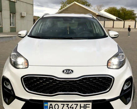 Білий Кіа Sportage, об'ємом двигуна 1.59 л та пробігом 37 тис. км за 21500 $, фото 1 на Automoto.ua