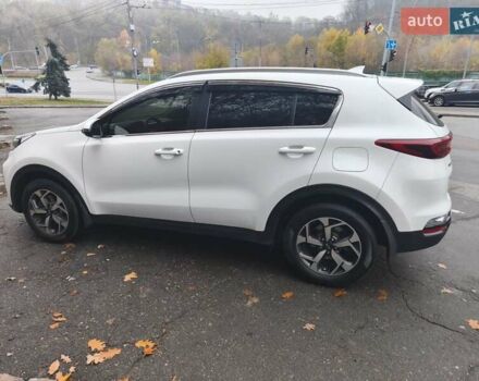 Белый Киа Sportage, объемом двигателя 1.6 л и пробегом 151 тыс. км за 19500 $, фото 10 на Automoto.ua