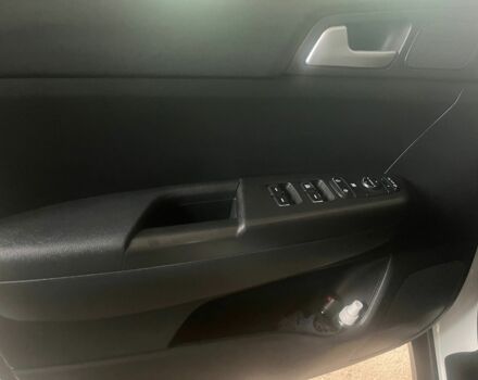 Белый Киа Sportage, объемом двигателя 1.6 л и пробегом 147 тыс. км за 16500 $, фото 17 на Automoto.ua