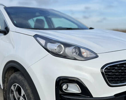 Белый Киа Sportage, объемом двигателя 1.6 л и пробегом 148 тыс. км за 16500 $, фото 6 на Automoto.ua