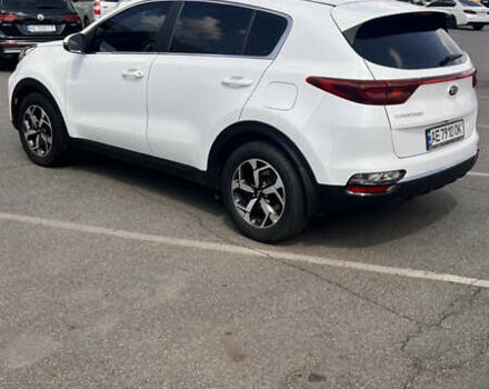 Белый Киа Sportage, объемом двигателя 1.59 л и пробегом 57 тыс. км за 18500 $, фото 4 на Automoto.ua