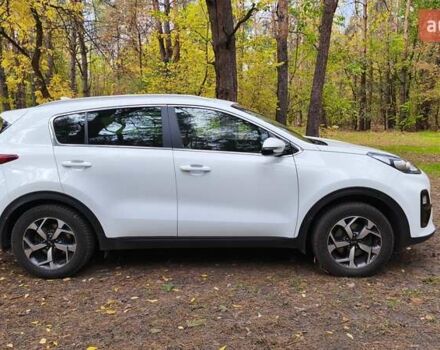 Білий Кіа Sportage, об'ємом двигуна 1.59 л та пробігом 65 тис. км за 17500 $, фото 4 на Automoto.ua