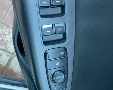 Білий Кіа Sportage, об'ємом двигуна 2 л та пробігом 69 тис. км за 16800 $, фото 8 на Automoto.ua