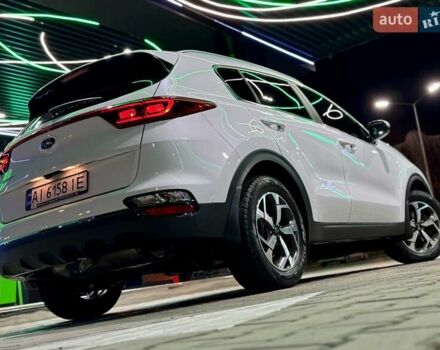 Білий Кіа Sportage, об'ємом двигуна 1.6 л та пробігом 72 тис. км за 18900 $, фото 29 на Automoto.ua
