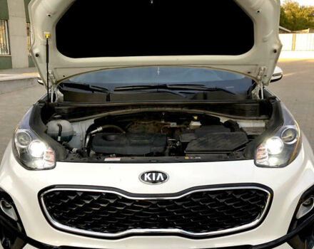 Білий Кіа Sportage, об'ємом двигуна 1.59 л та пробігом 37 тис. км за 21500 $, фото 10 на Automoto.ua