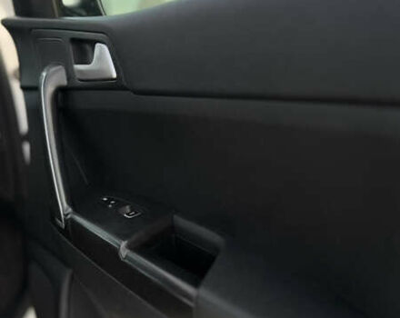 Белый Киа Sportage, объемом двигателя 1.6 л и пробегом 148 тыс. км за 16500 $, фото 16 на Automoto.ua