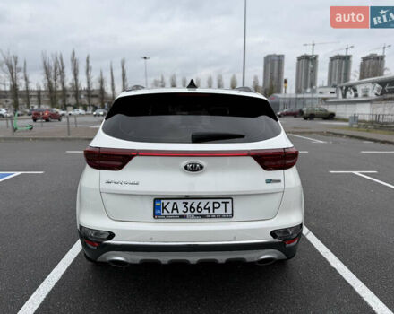 Белый Киа Sportage, объемом двигателя 2 л и пробегом 129 тыс. км за 24900 $, фото 4 на Automoto.ua