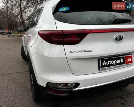 Белый Киа Sportage, объемом двигателя 1.6 л и пробегом 61 тыс. км за 19990 $, фото 12 на Automoto.ua