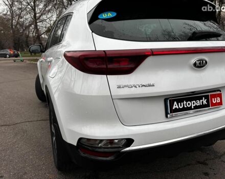 Білий Кіа Sportage, об'ємом двигуна 1.6 л та пробігом 61 тис. км за 19990 $, фото 12 на Automoto.ua