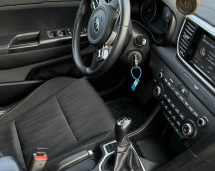 Белый Киа Sportage, объемом двигателя 1.6 л и пробегом 148 тыс. км за 16500 $, фото 15 на Automoto.ua