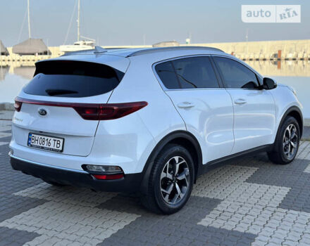 Белый Киа Sportage, объемом двигателя 1.6 л и пробегом 82 тыс. км за 19000 $, фото 18 на Automoto.ua