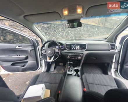 Белый Киа Sportage, объемом двигателя 1.6 л и пробегом 151 тыс. км за 19500 $, фото 31 на Automoto.ua