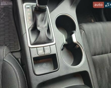 Белый Киа Sportage, объемом двигателя 1.6 л и пробегом 151 тыс. км за 19500 $, фото 24 на Automoto.ua