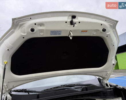 Белый Киа Sportage, объемом двигателя 2 л и пробегом 129 тыс. км за 24900 $, фото 35 на Automoto.ua