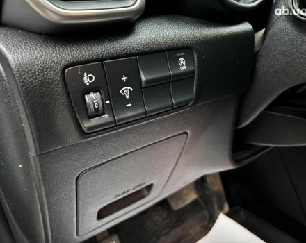 Білий Кіа Sportage, об'ємом двигуна 1.6 л та пробігом 61 тис. км за 19990 $, фото 19 на Automoto.ua