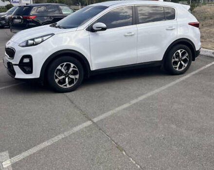 Белый Киа Sportage, объемом двигателя 1.59 л и пробегом 57 тыс. км за 18500 $, фото 3 на Automoto.ua