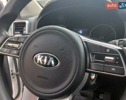 Белый Киа Sportage, объемом двигателя 1.59 л и пробегом 53 тыс. км за 16950 $, фото 30 на Automoto.ua
