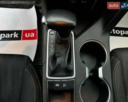 Белый Киа Sportage, объемом двигателя 1.6 л и пробегом 61 тыс. км за 19990 $, фото 22 на Automoto.ua