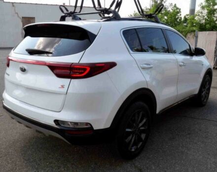 Белый Киа Sportage, объемом двигателя 2.4 л и пробегом 34 тыс. км за 10000 $, фото 4 на Automoto.ua