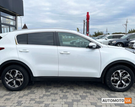 Кіа Sportage 2020 у Мукачеве на Automoto.ua Білий Кіа Sportage, об'ємом двигуна 1.6 л та пробігом 57 тис. км за 20999 $, фото 7 на Automoto.ua