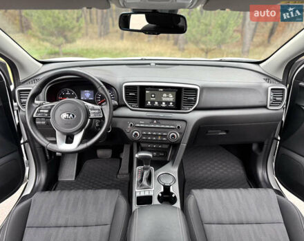Белый Киа Sportage, объемом двигателя 1.6 л и пробегом 84 тыс. км за 19700 $, фото 26 на Automoto.ua