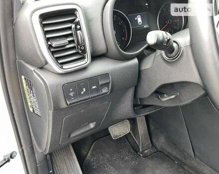 Белый Киа Sportage, объемом двигателя 2.4 л и пробегом 5 тыс. км за 24500 $, фото 28 на Automoto.ua