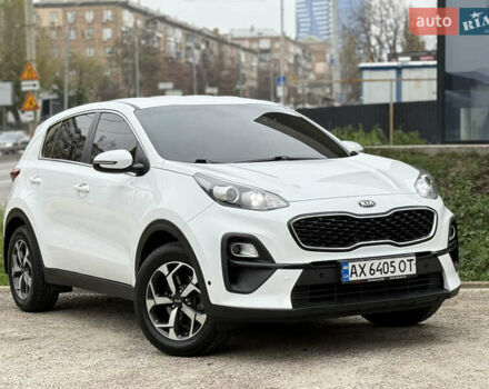 Білий Кіа Sportage, об'ємом двигуна 1.59 л та пробігом 105 тис. км за 17300 $, фото 4 на Automoto.ua