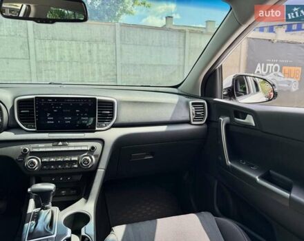 Киа Sportage 2020 в Харькове на Automoto.ua Белый Киа Sportage, объемом двигателя 1.6 л и пробегом 68 тыс. км за 21300 $, фото 13 на Automoto.ua