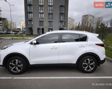 Киа Sportage 2020 в Киеве на Automoto.ua Белый Киа Sportage, объемом двигателя 1.59 л и пробегом 72 тыс. км за 17500 $, фото 2 на Automoto.ua