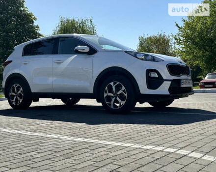 Білий Кіа Sportage, об'ємом двигуна 1.6 л та пробігом 48 тис. км за 18900 $, фото 2 на Automoto.ua