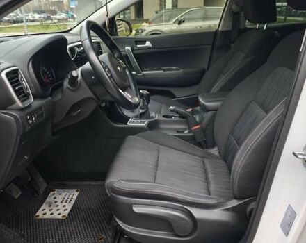 Киа Sportage 2020 в Киеве на Automoto.ua Белый Киа Sportage, объемом двигателя 1.59 л и пробегом 72 тыс. км за 17500 $, фото 9 на Automoto.ua