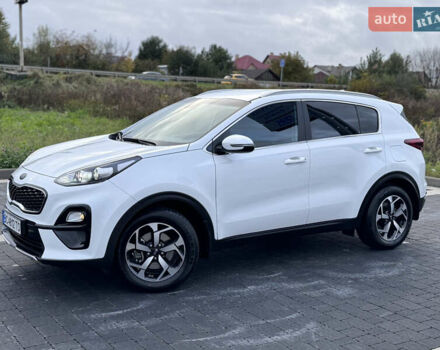 Білий Кіа Sportage, об'ємом двигуна 1.6 л та пробігом 49 тис. км за 18500 $, фото 3 на Automoto.ua