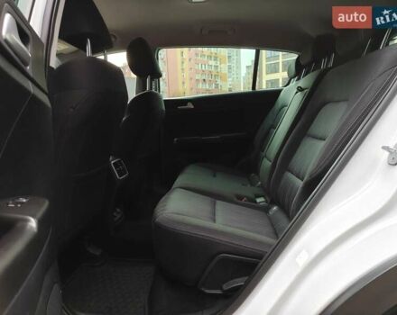 Белый Киа Sportage, объемом двигателя 1.59 л и пробегом 38 тыс. км за 21000 $, фото 10 на Automoto.ua