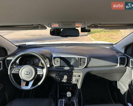 Білий Кіа Sportage, об'ємом двигуна 1.59 л та пробігом 69 тис. км за 17500 $, фото 33 на Automoto.ua