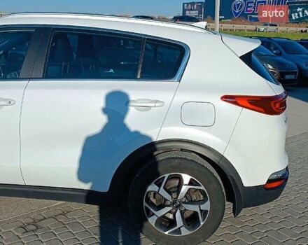 Білий Кіа Sportage, об'ємом двигуна 1.6 л та пробігом 93 тис. км за 18200 $, фото 5 на Automoto.ua