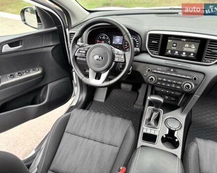 Білий Кіа Sportage, об'ємом двигуна 1.6 л та пробігом 84 тис. км за 20500 $, фото 34 на Automoto.ua