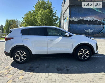 Белый Киа Sportage, объемом двигателя 1.6 л и пробегом 48 тыс. км за 18900 $, фото 80 на Automoto.ua