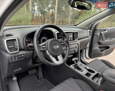 Білий Кіа Sportage, об'ємом двигуна 1.6 л та пробігом 84 тис. км за 20500 $, фото 27 на Automoto.ua