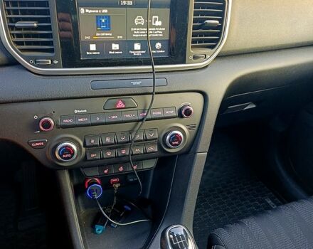 Белый Киа Sportage, объемом двигателя 1.6 л и пробегом 82 тыс. км за 19500 $, фото 3 на Automoto.ua