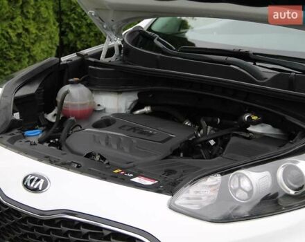 Белый Киа Sportage, объемом двигателя 1.6 л и пробегом 136 тыс. км за 18500 $, фото 3 на Automoto.ua