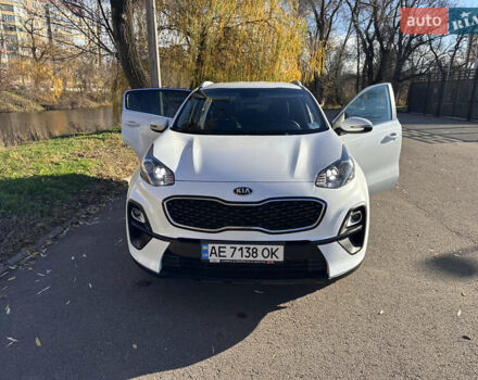 Білий Кіа Sportage, об'ємом двигуна 1.59 л та пробігом 69 тис. км за 17500 $, фото 28 на Automoto.ua