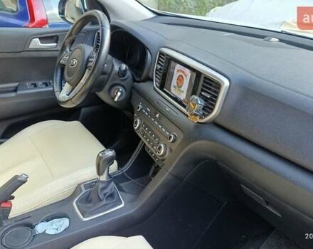 Білий Кіа Sportage, об'ємом двигуна 1.59 л та пробігом 50 тис. км за 19500 $, фото 28 на Automoto.ua